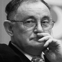 Ekspert Komisji, prof. Wiktor Osiatyński